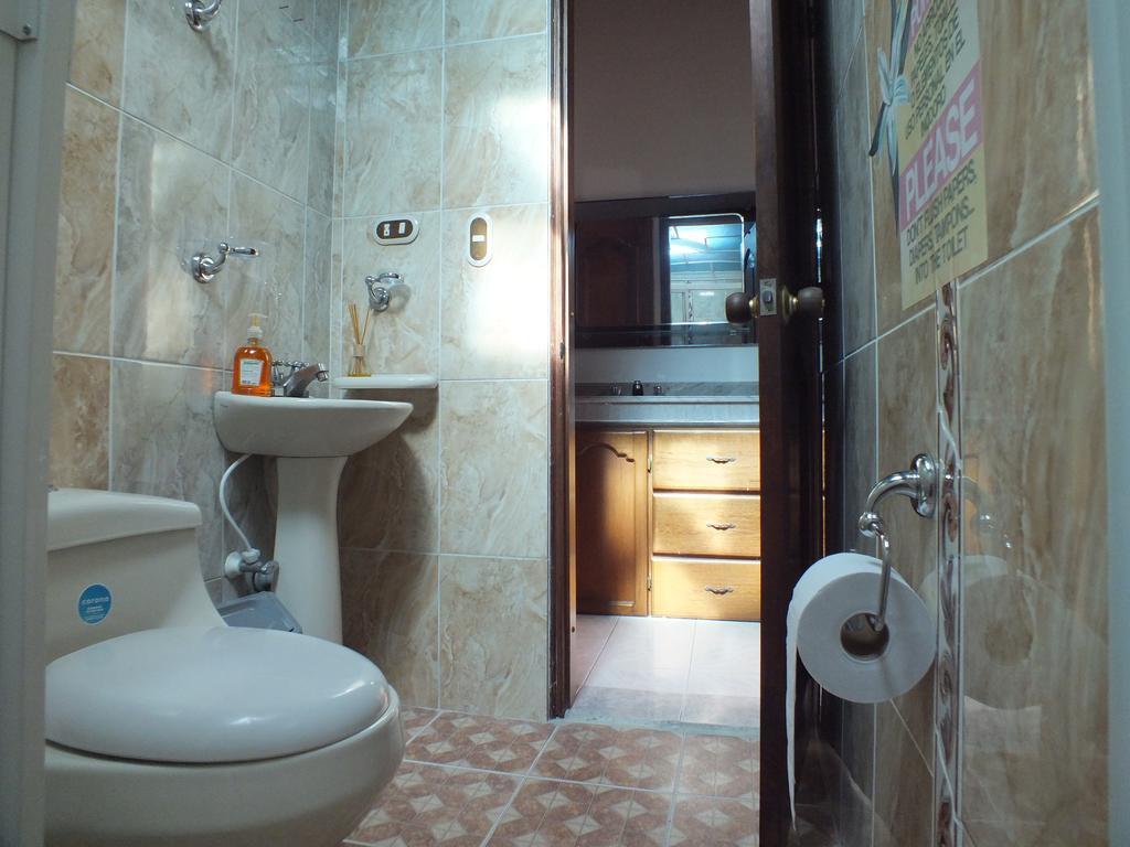 Hostal Casa Paraiso Μεντεγίν Εξωτερικό φωτογραφία