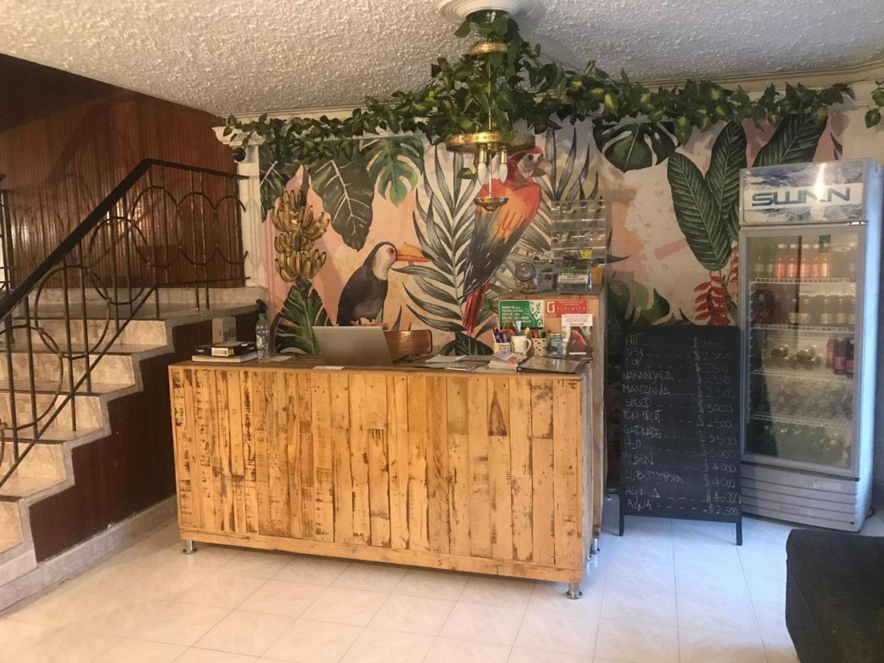 Hostal Casa Paraiso Μεντεγίν Εξωτερικό φωτογραφία