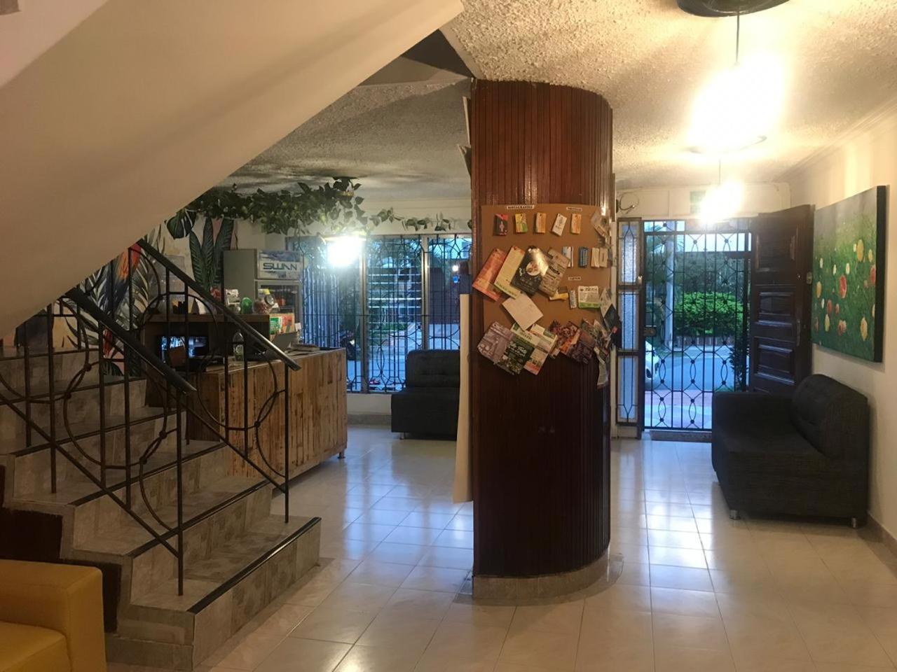Hostal Casa Paraiso Μεντεγίν Εξωτερικό φωτογραφία